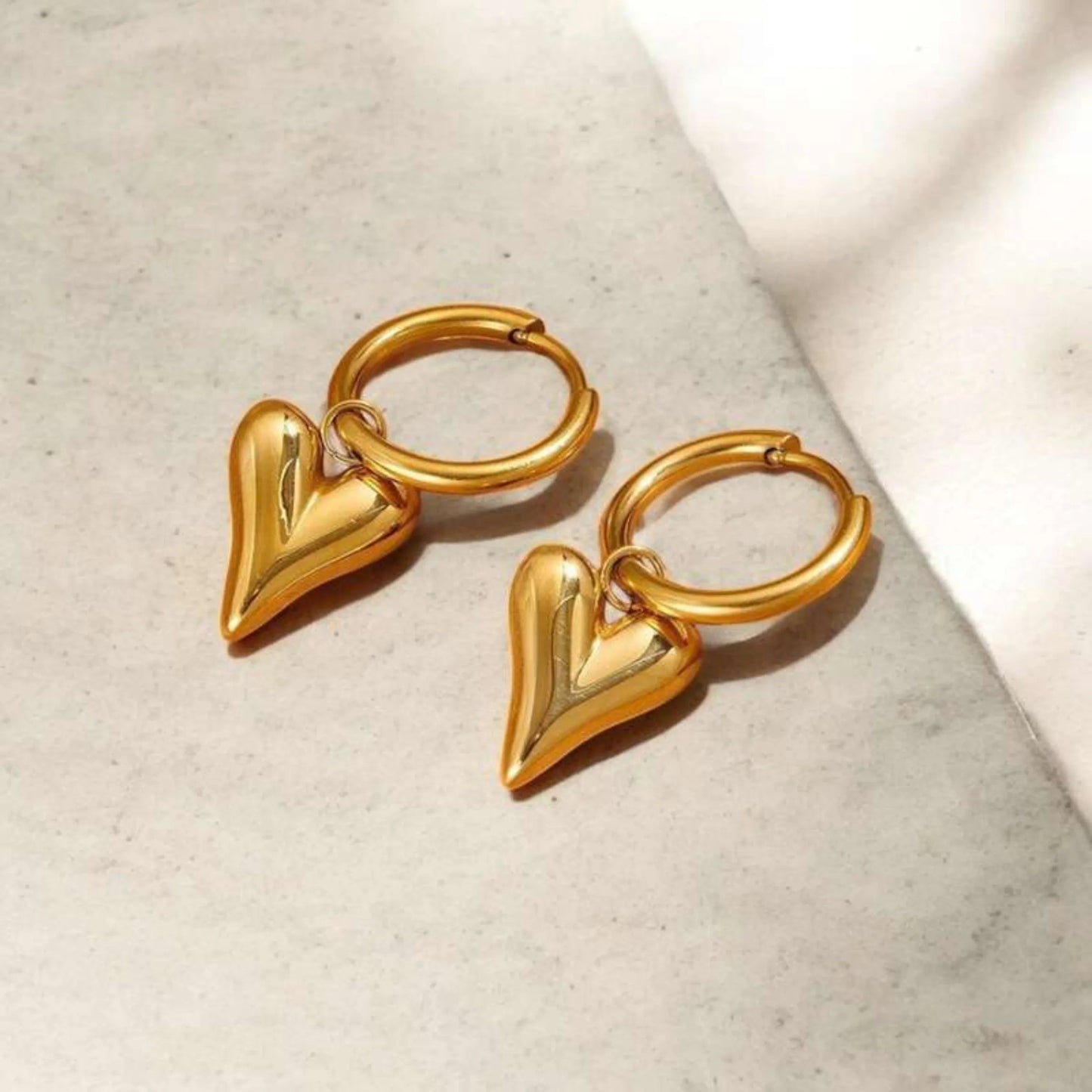 Golden Heart Hoops - Thecharmingcharms09