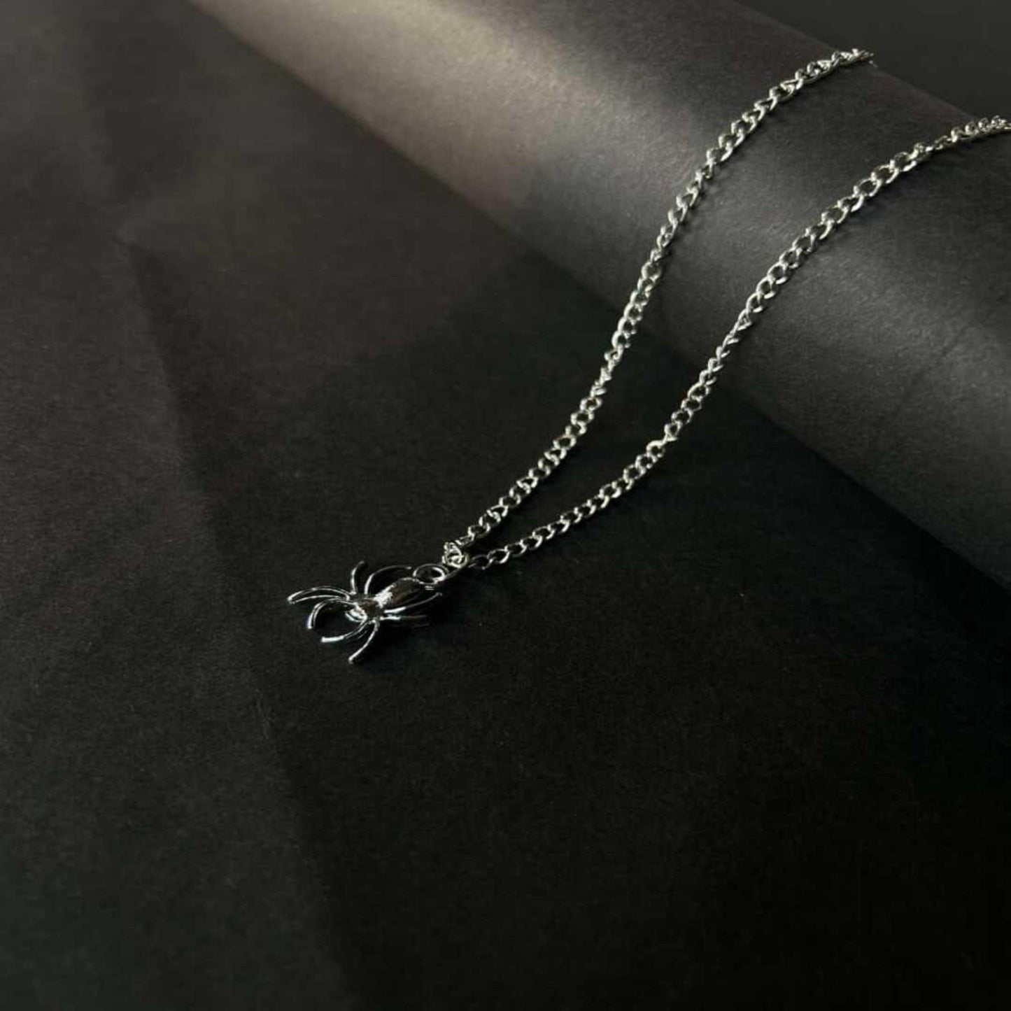 Spidey chain - Thecharmingcharms09