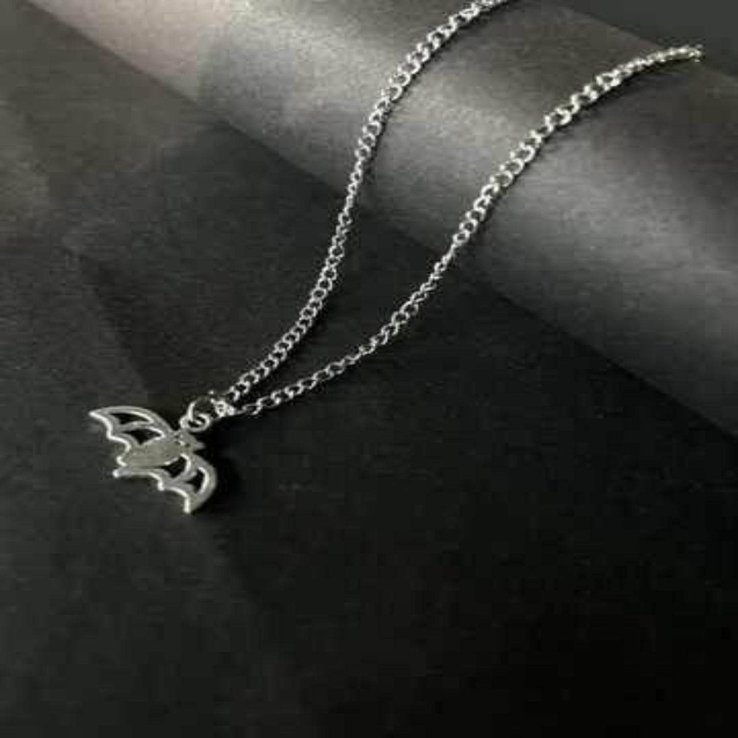 Batman chain - Thecharmingcharms09