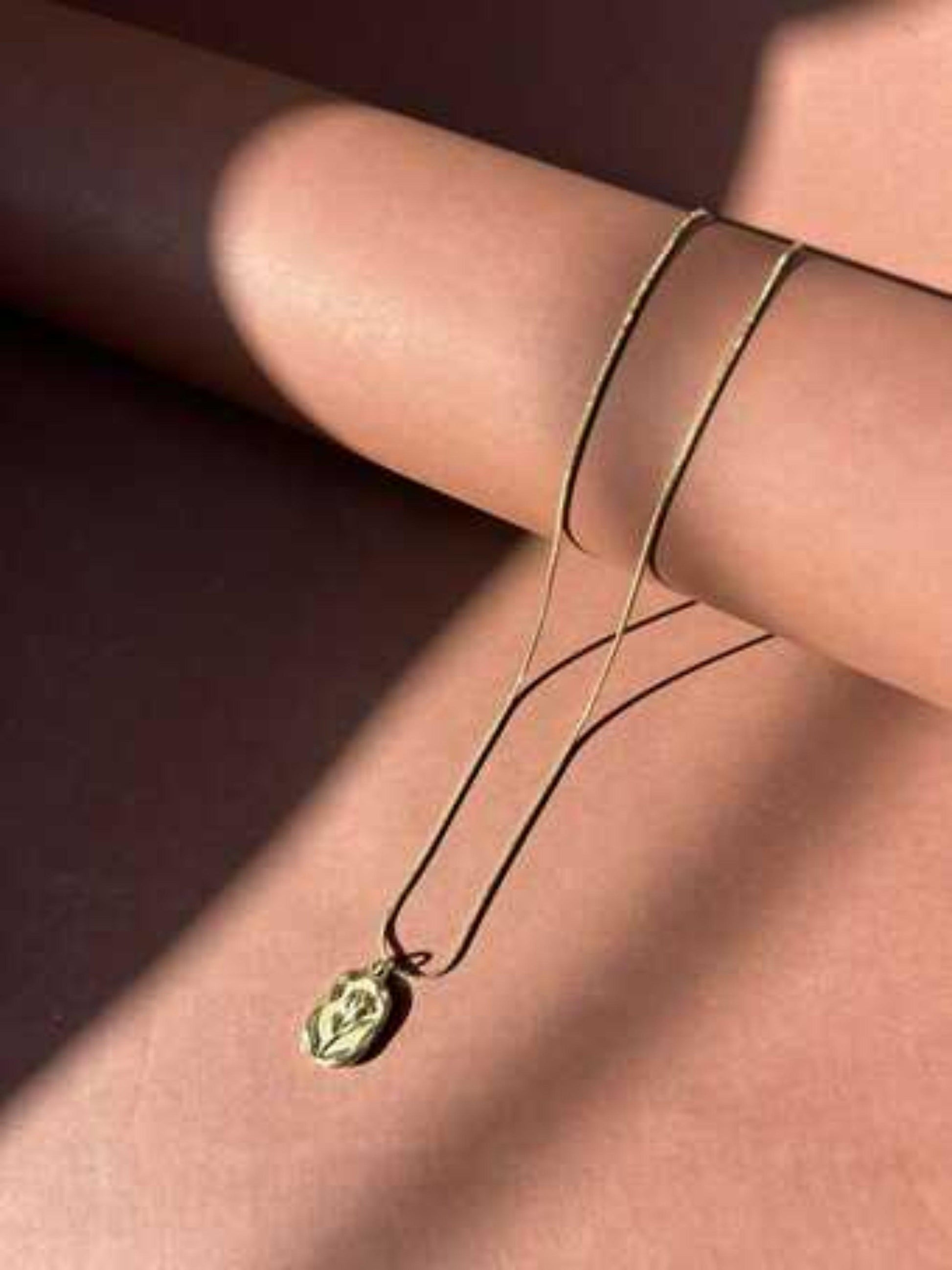 Rose Pendant Gold Chain - Thecharmingcharms09
