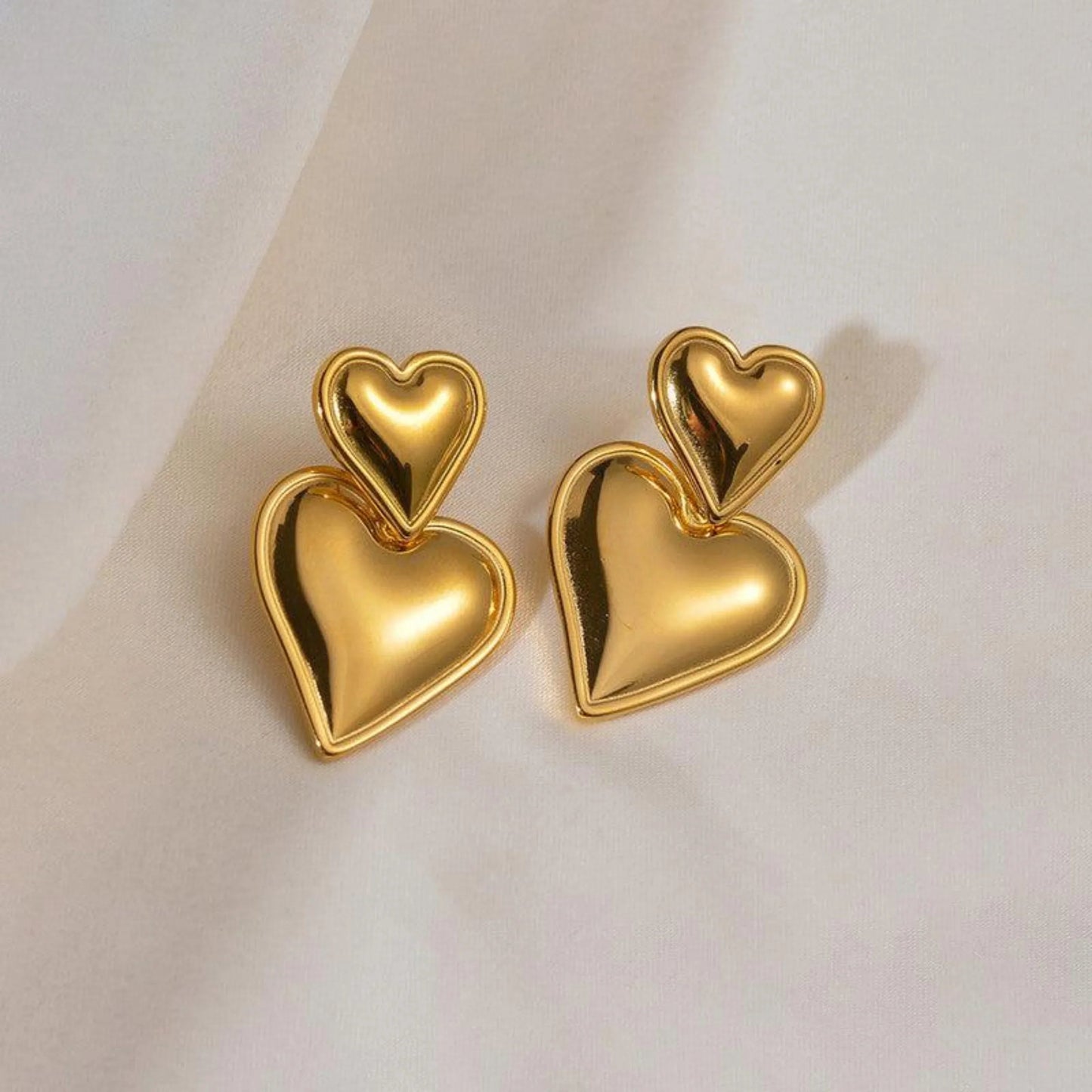 Heart  Earrings - Thecharmingcharms09