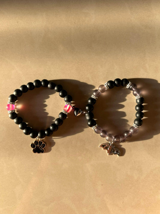 Bat & Catwoman bracelet - Thecharmingcharms09